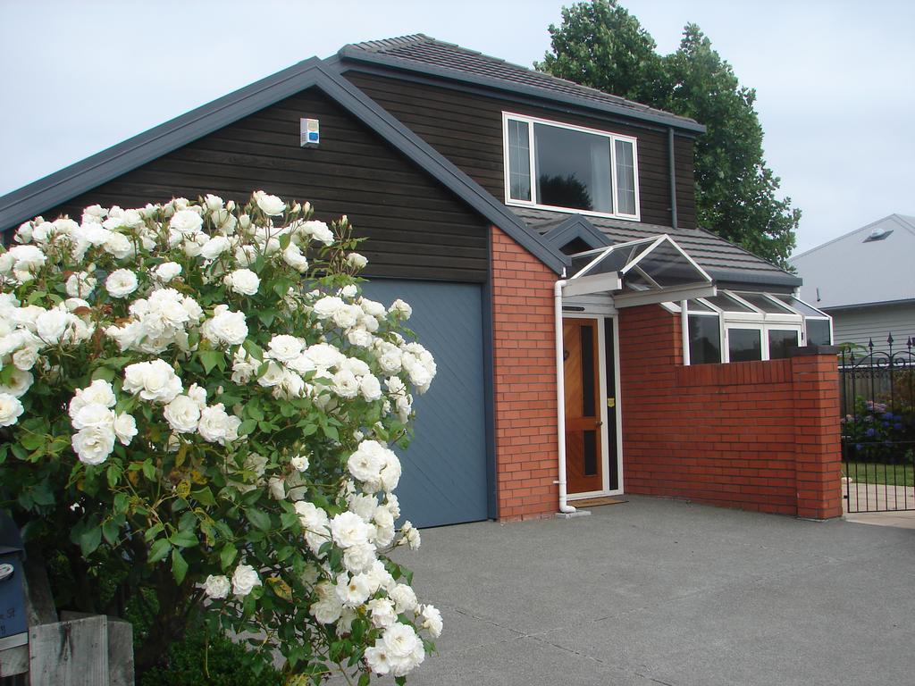 Aroha Riccarton Bed And Breakfast 크라이스트처치 외부 사진