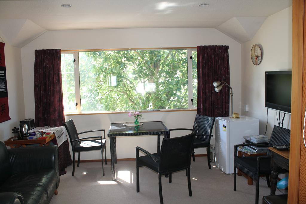 Aroha Riccarton Bed And Breakfast 크라이스트처치 외부 사진