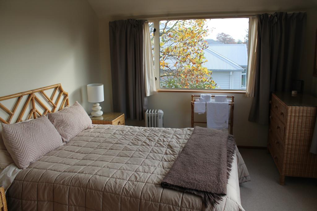 Aroha Riccarton Bed And Breakfast 크라이스트처치 외부 사진