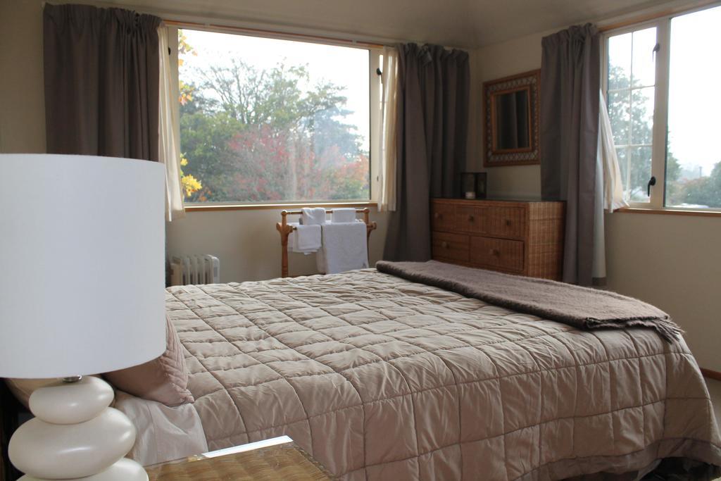 Aroha Riccarton Bed And Breakfast 크라이스트처치 외부 사진
